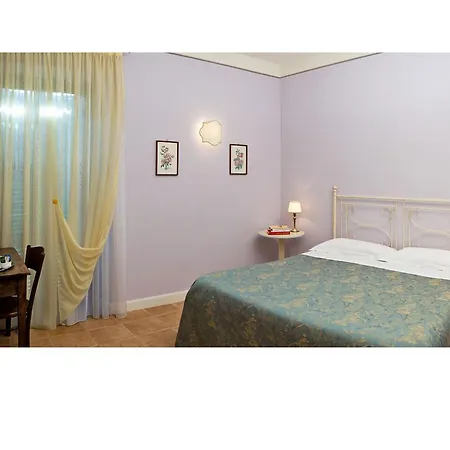 ベッド・アンド・ブレックファスト Il Borgo Del Fattore フォリーニョ