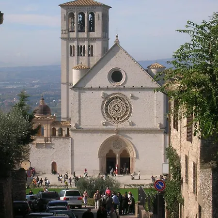 Il Borgo Del Fattore Bed & Breakfast Foligno
